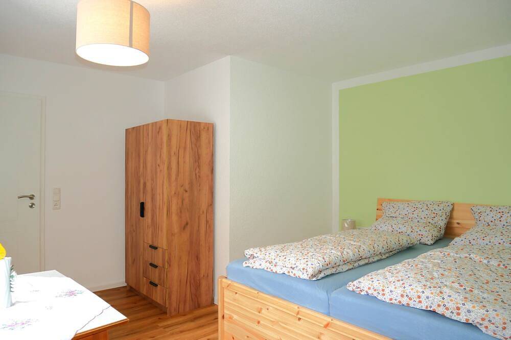 Ganze Wohnung, Ferienhaus Schwarz in Strandnähe in Stubbenfelde, Loddin