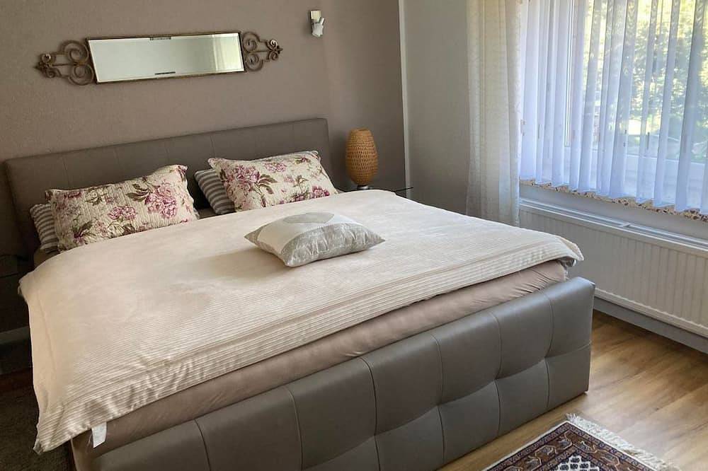 Ganze Wohnung, Ferienwohnung Residenz zur Ahlsburg - Appartement mit 2 Schlafzimmern in Einbeck, Weserbergland