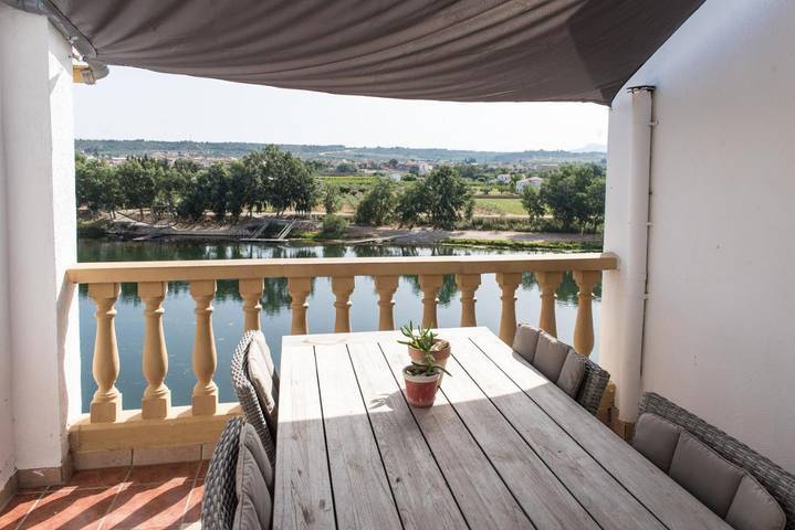 Gîte pour 5 personnes, avec vue et terrasse, animaux acceptés à Móra d'Ebre