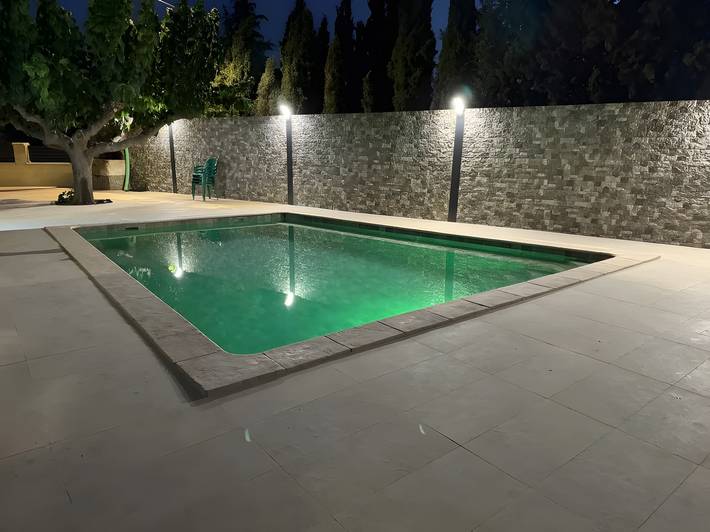 Casa rural para 15 personas, con Balcón y Jardín
