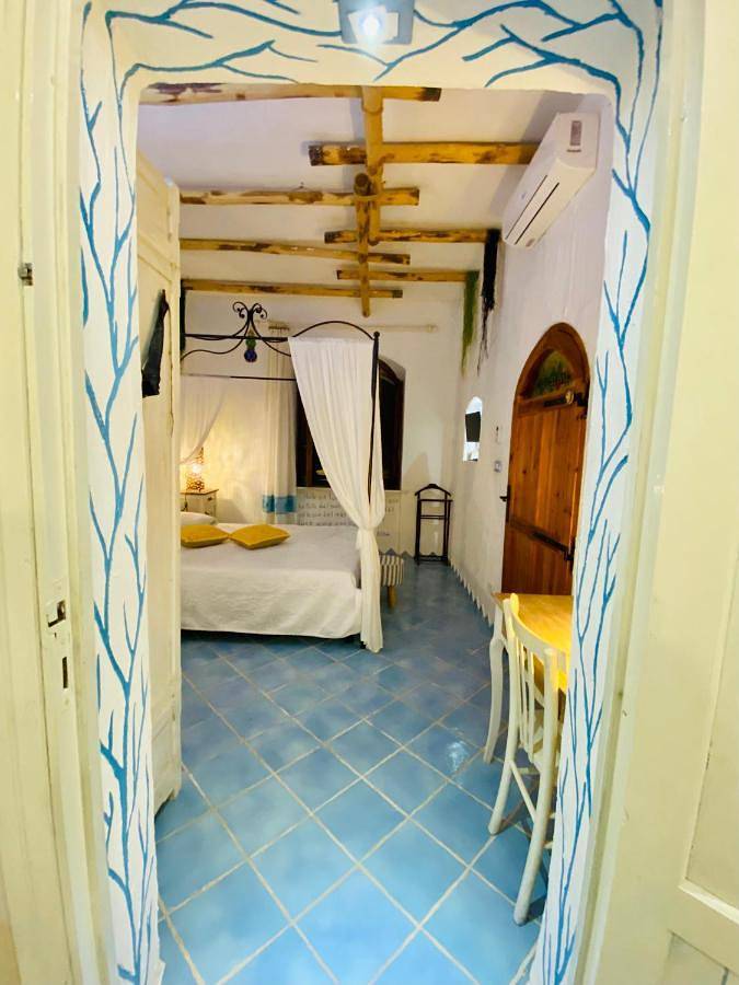Chambre d’hôte pour 2 personnes, avec Terrasse et Jardin à Castelsardo - 4