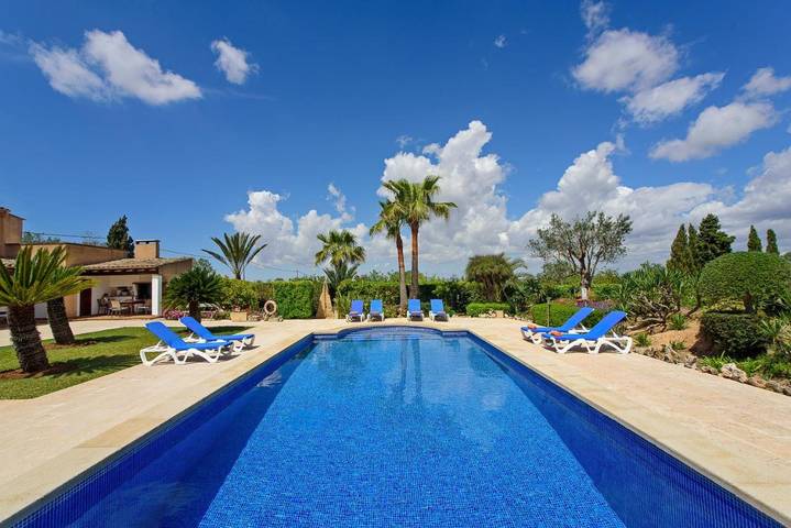 Finca für 8 Personen, mit Terrasse und Garten sowie Pool und Ausblick in Cas Concos - 2