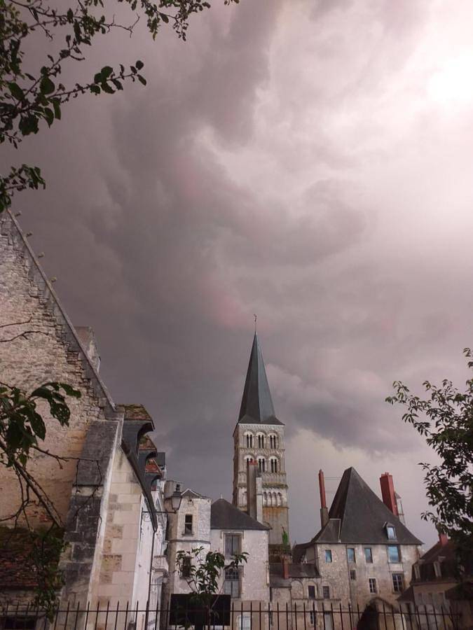 La Cour du Château in La Charité-sur-Loire, Vallée de la Loire