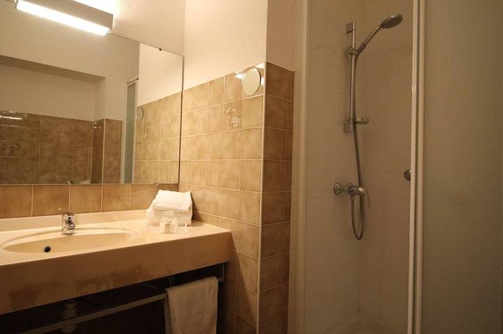 Gîte pour 2 personnes dans Office De Tourisme De Lamalou Les Bains - 3