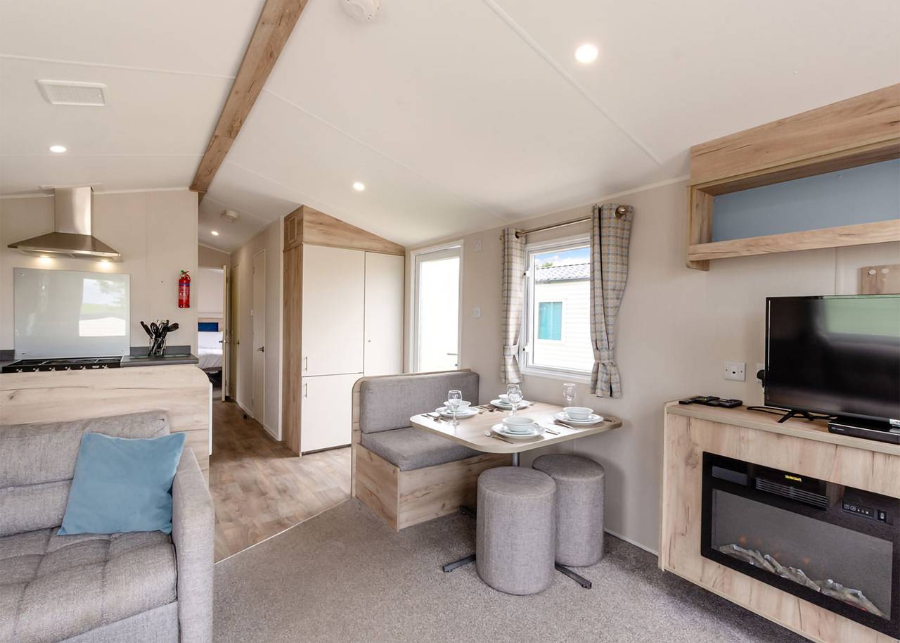 Silver 3 Bedroom Caravan, Sleeps 8 P in St. Helens, Isle of Wight