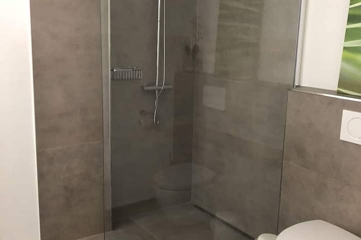 Apartamento inteiro, Belo apartamento grande à direita na fronteira suíça in Rheinfelden, Floresta Negra do Sul