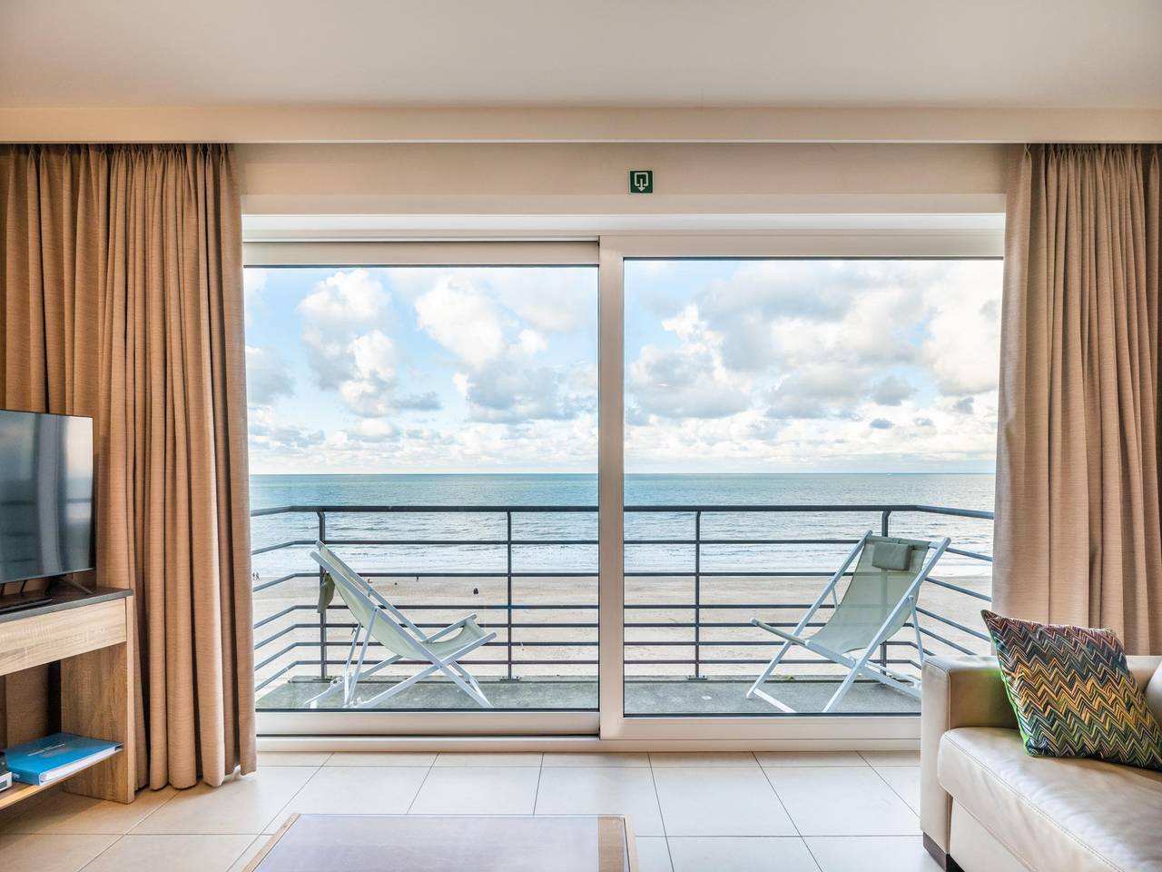 Ganze Wohnung, Schöne Wohnung mit frontalem Meerblick in Koksijde-Bad, Koksijde