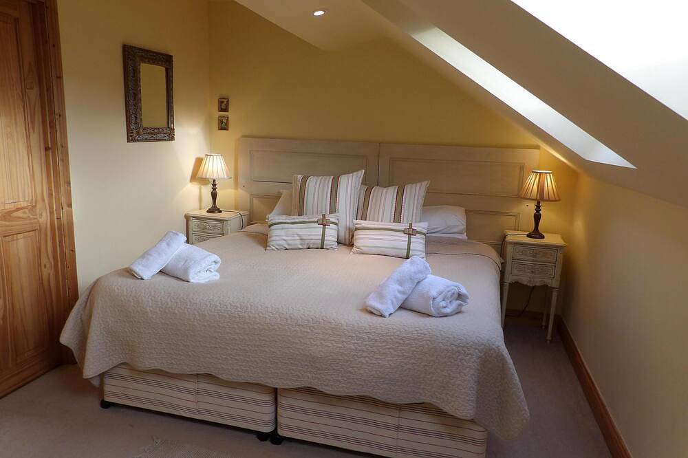 Bungalow-Superior-Eigenes Badezimmer-Gartenblick-Carrot Cottage in Manton, Rutland