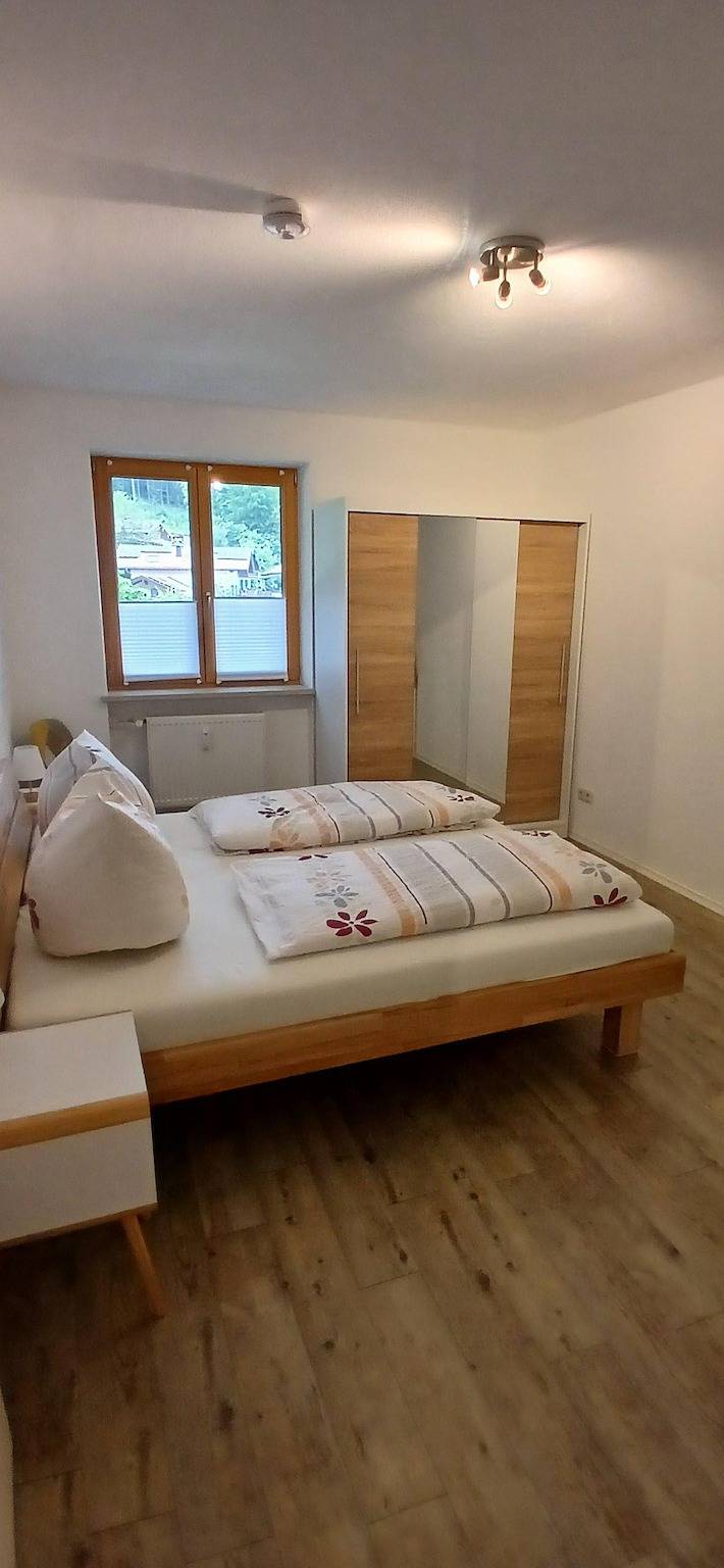 Ganze Ferienwohnung, Ferienwohnung Bergblick - Ferienwohnung 58qm mit Balkon in Marquartstein, Bayerische Alpen
