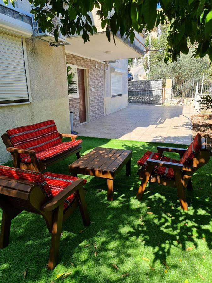 Appartement de vacances pour 8 personnes, avec jardin et vue