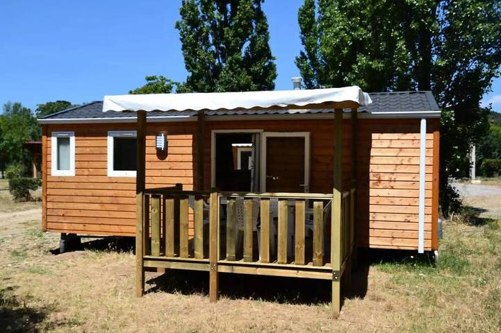 Camping pour 4 personnes, avec terrasse près du Canal du Midi