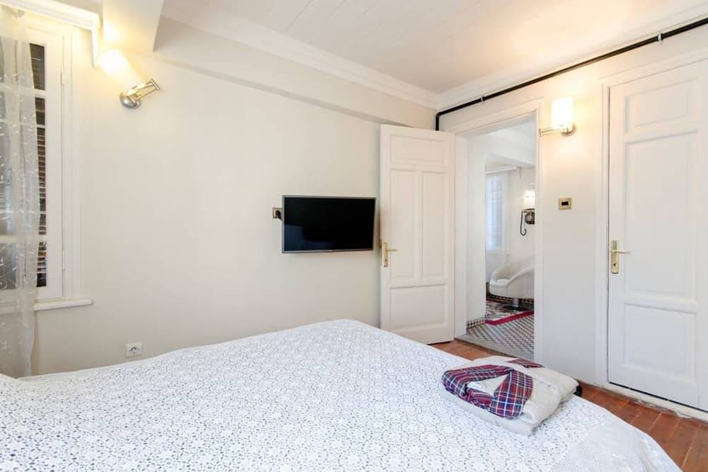 Ganze Wohnung, Award-winning Historic Ottoman House with all the comforts of modern amenities in Izmir, Provinz Izmir