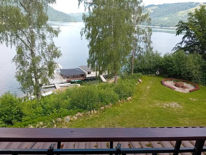 Maison d’hôte pour 24 personnes, avec jardin et vue dans Bicaz - 2