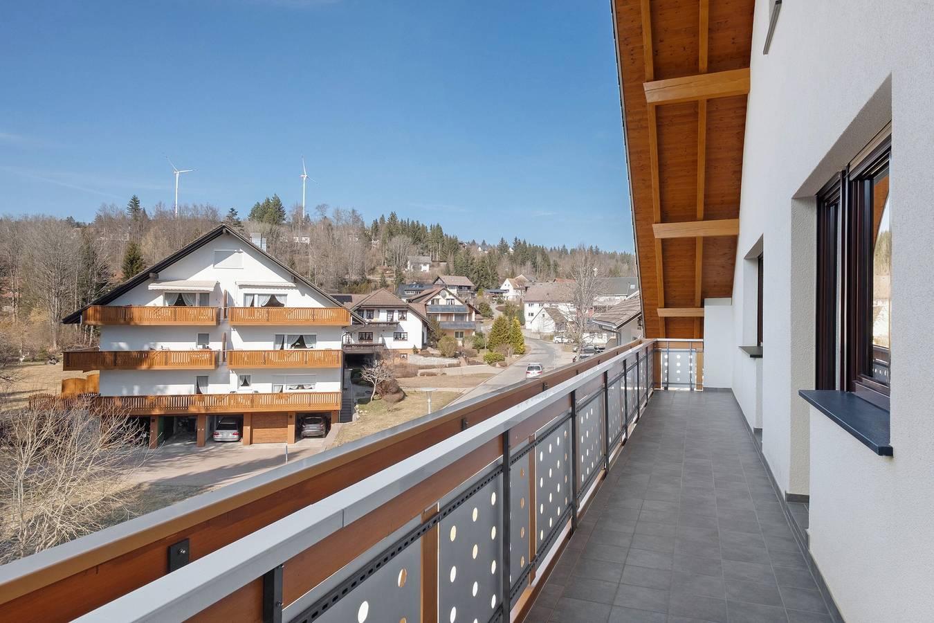 Apartamento inteiro, Apartamento 'Kessler Waldblick' com varanda e Wi-Fi in Hausern, Floresta Negra do Sul