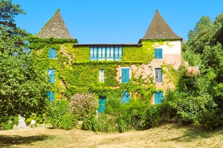 Location de vacances pour 16 personnes, avec jardin, animaux acceptés à La Tour-sur-Orb