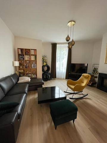 Location de vacances pour 4 personnes, avec terrasse à La Suze-sur-Sarthe - 2