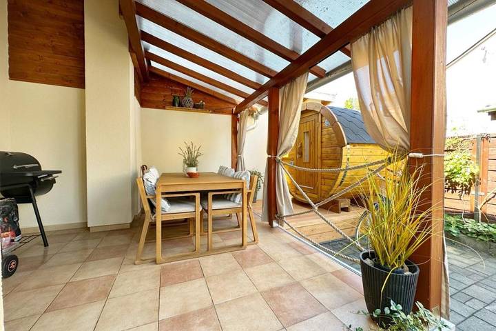 Ferienwohnung für 8 Personen, mit Balkon und Ausblick sowie Sauna - 1