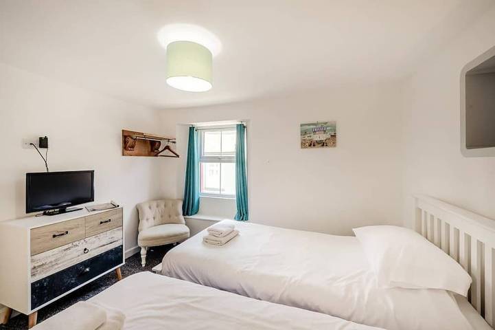 2 Bed in Brixham in Brixham, Torbay