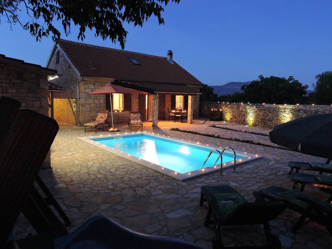 3-Zimmer-Haus mit Terrasse Gluici, Krka K-11337 in Dalmatinisches Zagora