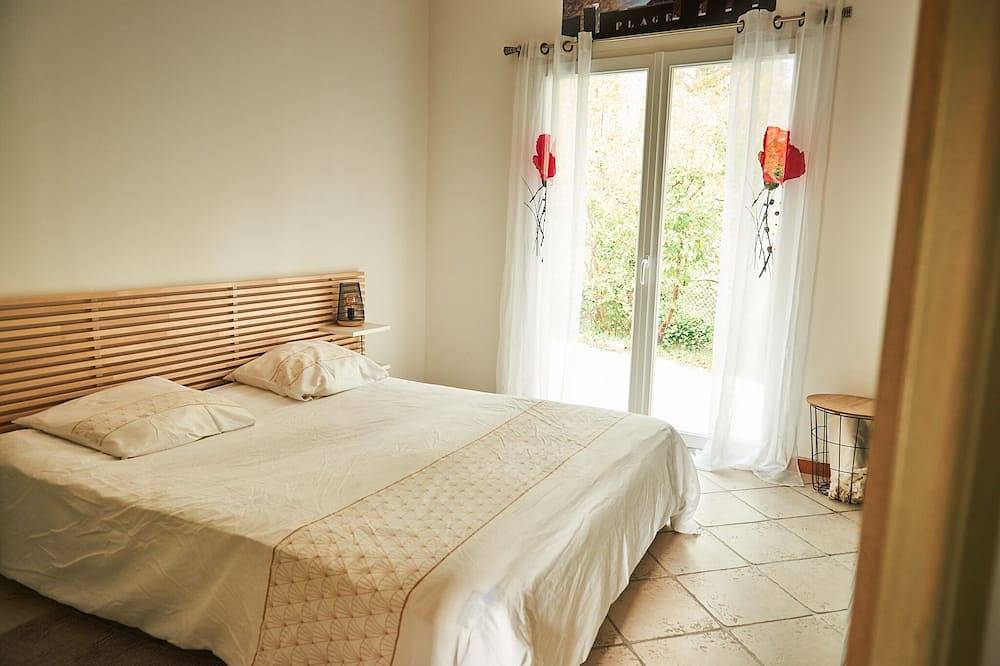 70 m2 house with swimming pool in a green setting in Ceyreste, Marseille und Umgebung