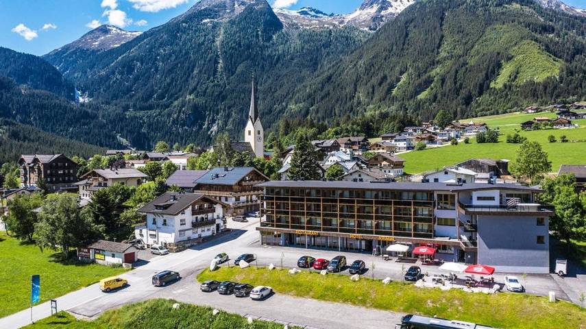 Hôtel pour 4 personnes, avec vue et sauna ainsi que terrasse et jardin