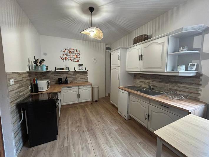 Location de vacances pour 6 personnes, avec terrasse à La Forêt-Auvray - 2