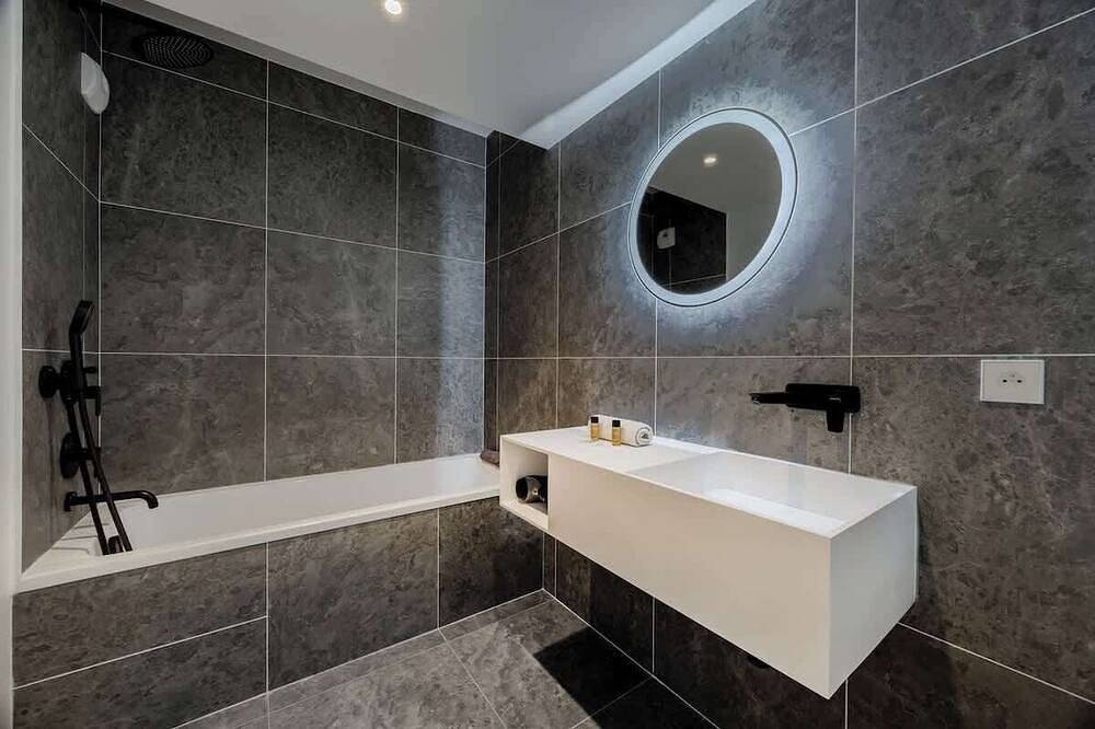 Entire apartment, Appartement de Charme I 2Br Beausoleil Monaco in Beausoleil, Nice region