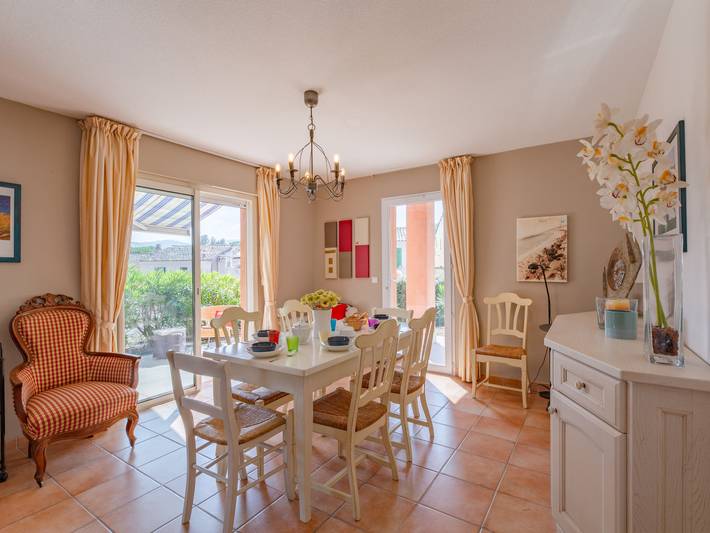 Location de vacances pour 6 personnes, avec terrasse et jardin dans Plage de la Garonnette - 4