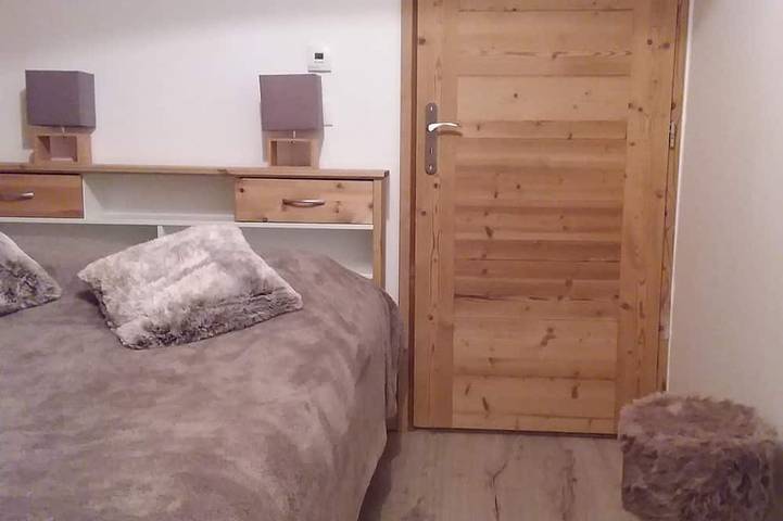 Appartement entier, Location Appartement neuf 64m2 dans Chalet au coeur du village de Hauteluce in Hauteluce, Région d'Albertville