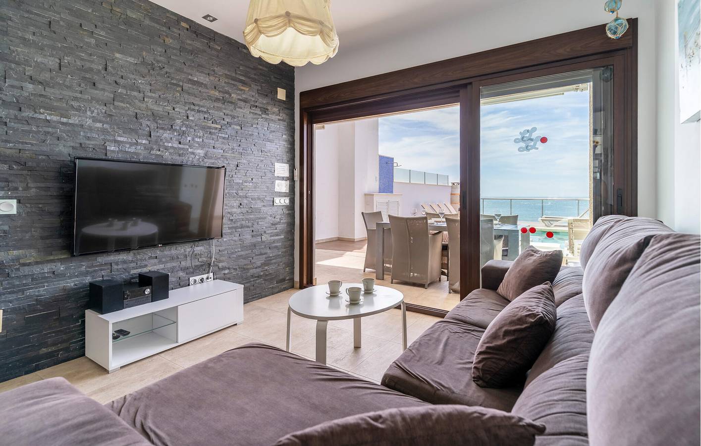 Meerblick-Apartment mit Pool & Parkplatz, Terrasse - 900m zum Strand in Torrox Costa, Torrox