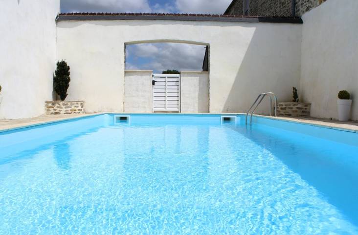 Gîte pour 5 personnes, avec jardin et terrasse ainsi que piscine et vue sur le lac à Saint-Sauveur-le-Vicomte - 2