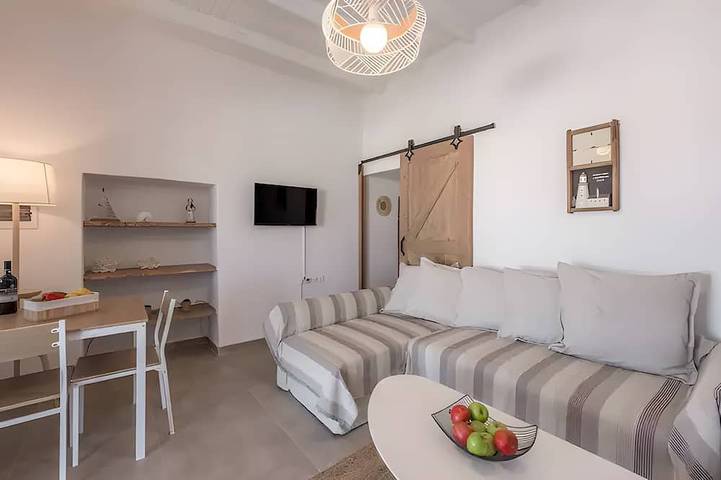 Helenas Cycladic House in Plaka (Milos), Milos