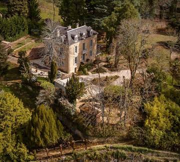 Cottage pour 2 personnes, avec sauna et jardin ainsi que jacuzzi et piscine à Sarlat-la-Canéda