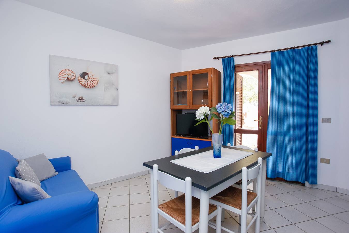 Casa vacacional "Mirtagru Apartamento Dell'Oleandro" con jardín, 2 terrazas privadas y Wi-Fi in Agrustos, Budoni