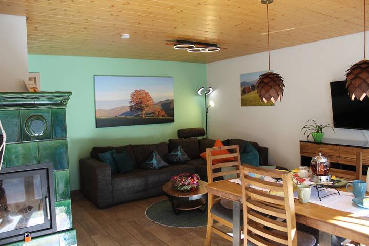 Ganze Wohnung, Ferienwohnung Sonnerhof barrierefrei, eigene Terrasse, großes Hofareal in Hof, Oberfranken