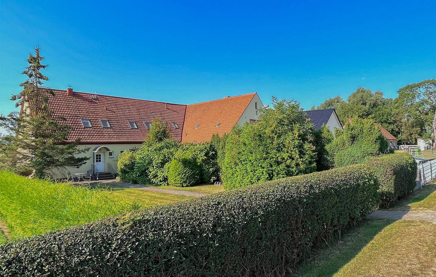 Ganze Ferienwohnung, Modernes Apartment 2 km von der Küste, 1 km vom Stadtzentrum entfernt in Kemnitz, Vorpommern