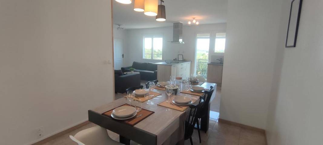 Gîte pour 6 personnes, avec jardin et vue, animaux acceptés à Saint-Marcan - 3