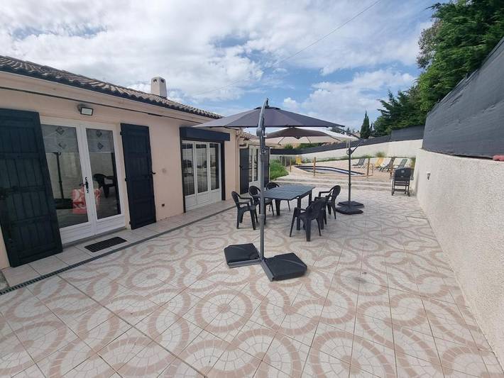 Chalet para 11 personas, con jardín y piscina - 1