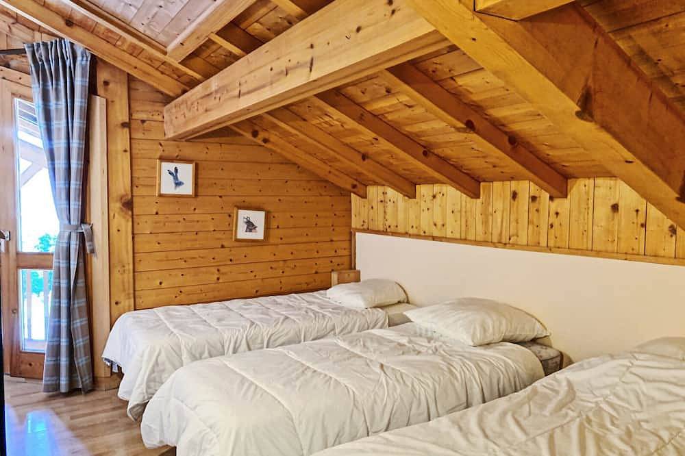 Helles Chalet am See, 80m von Pisten, Familienruhe in Les Gets, Les Portes du Soleil