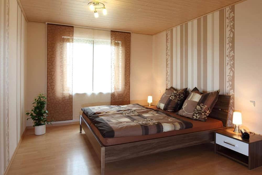 Ganze Wohnung, Ferienwohnung Hansen - 2-Bett-Ferienwohnung in Hillesheim, Vulkaneifel