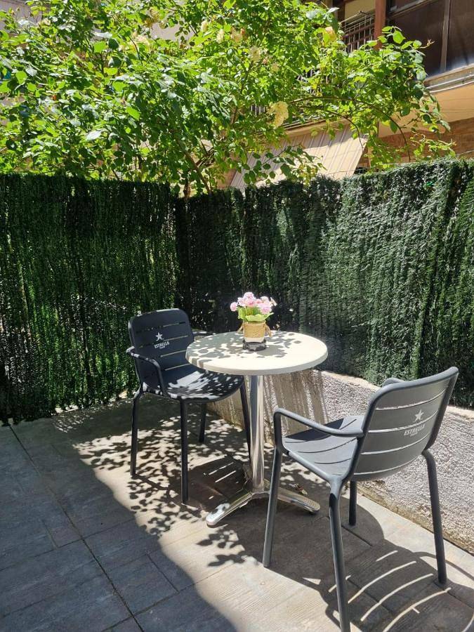 Hostal Porto Mar in Platja de Ponent (Salou), Salou
