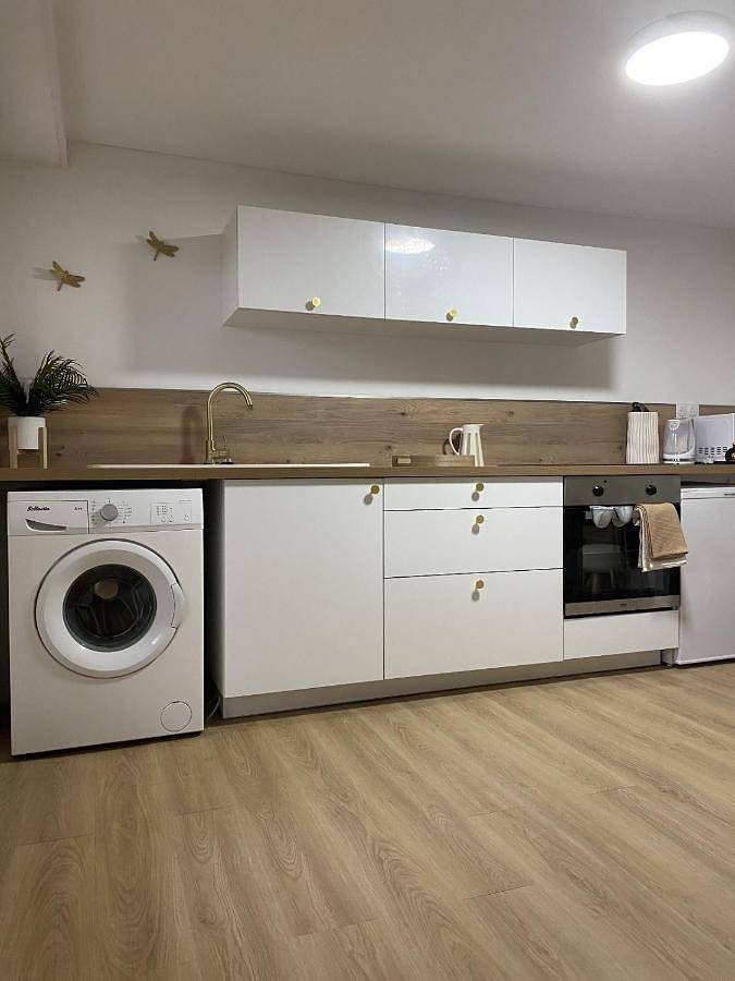 Appartement entier, Studio with Patio in Thorigny-sur-Marne, Seine-et-Marne