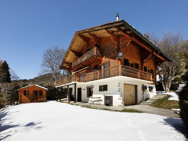Gîte pour 10 personnes, avec balcon dans Chesières