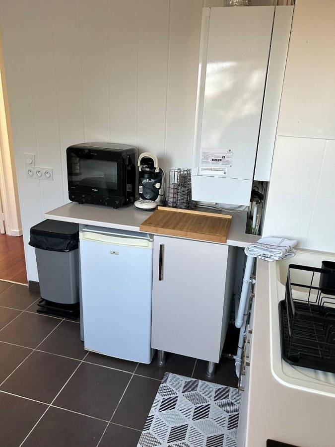 Appartement entier, One-Bedroom Apartment in Déols, Région de Châteauroux