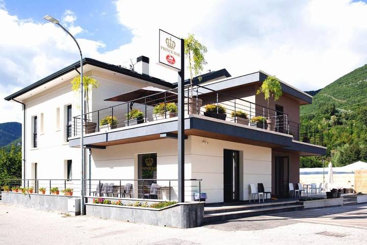Cottage pour 2 personnes, avec vue et terrasse à Canistro