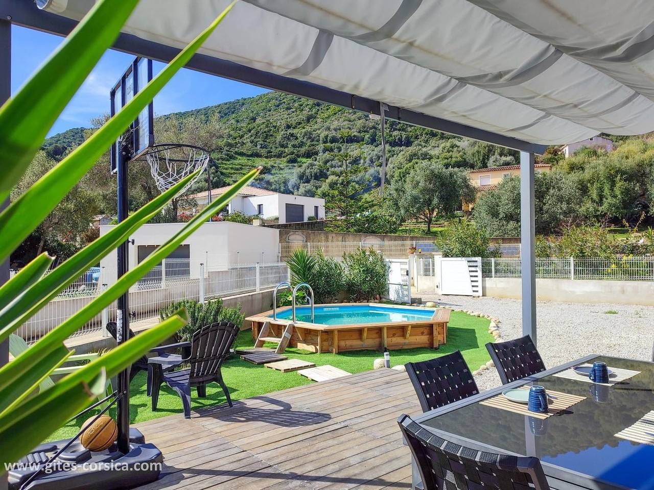 Le Spurtone in Alata (Corsica), Ajaccio e dintorni