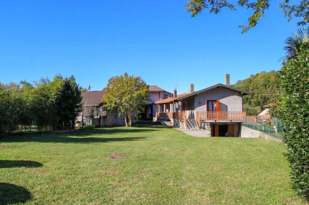 Vakantiehuis Angela by Interhome in Castelveccana, Lago Maggiore (Lombardy)