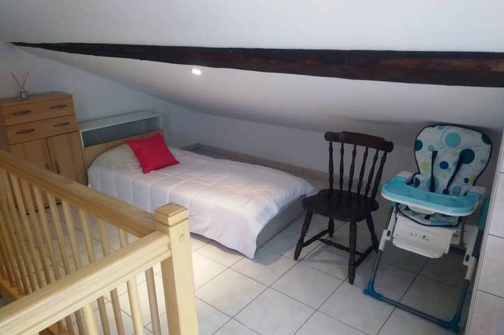 Gîte pour 5 personnes, avec terrasse à Docelles - 3