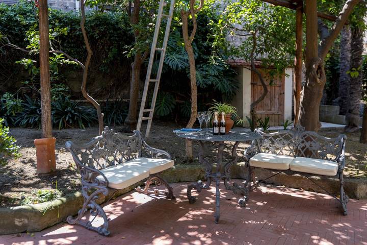 Gîte pour 6 personnes, avec jardin et balcon à Sorrento - 3