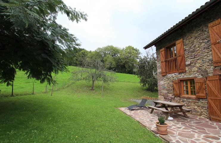 Gîte pour 6 personnes, avec terrasse ainsi que jacuzzi et jardin à Saint-Étienne-de-Baïgorry - 3